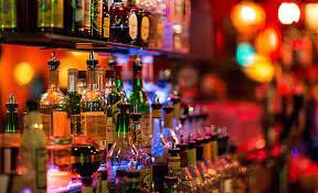 酒吧一般注册什么公司？（酒吧执照申请条件）